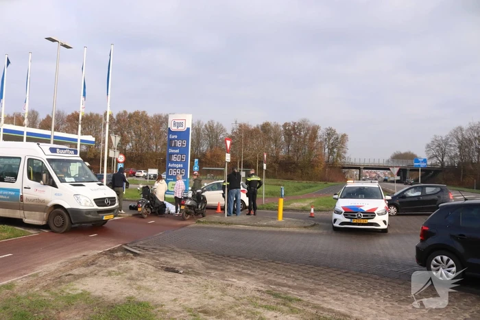 Gewonde bij ongeval tussen scooter en auto