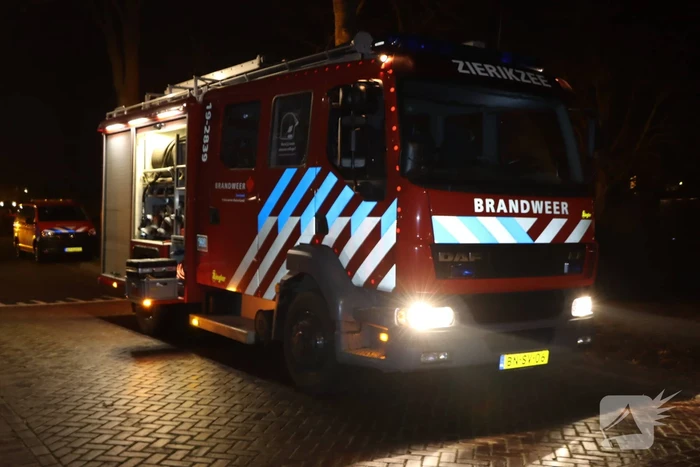 Brandweer doet onderzoek naar mogelijke gaslucht
