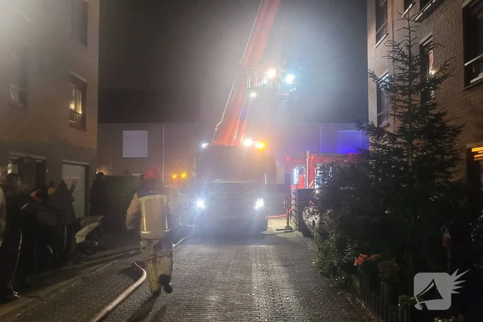 Matrasbrand zorgt voor rookontwikkeling in woning
