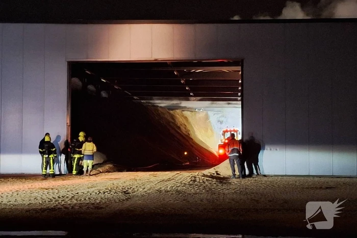 Veel rookontwikkeling bij brand in loods