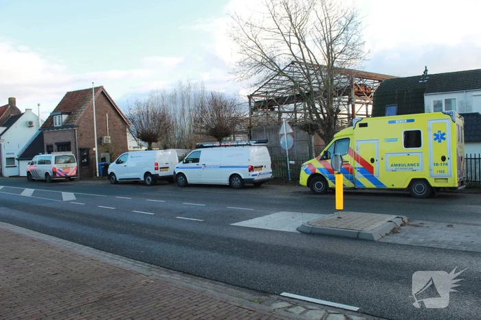 Voetganger aangereden door een bestelbus met laadbak