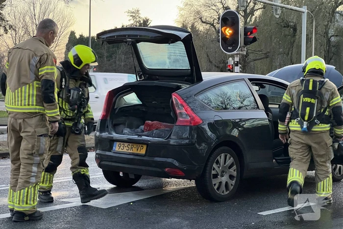 Autobrand snel onder controle