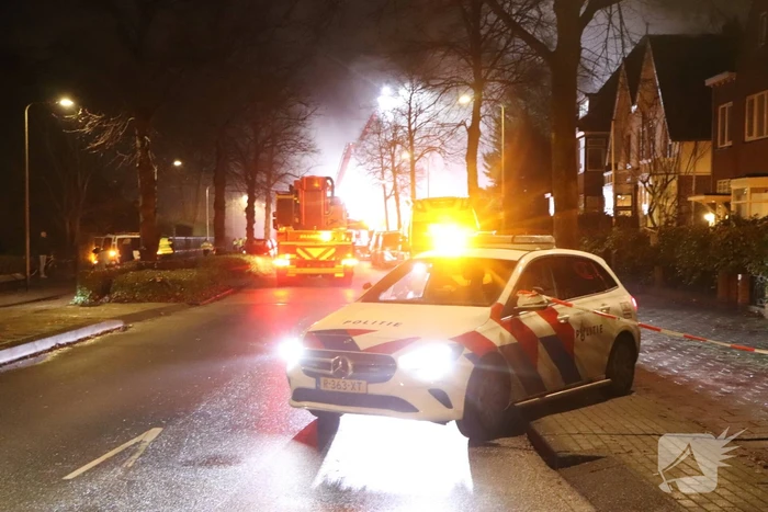 Uitslaande brand zorgt voor veel rookontwikkeling