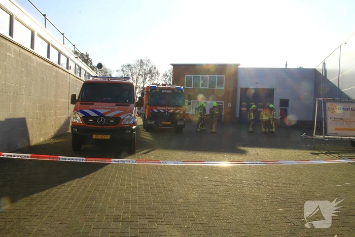 Gaslucht waargenomen in bedrijfshal