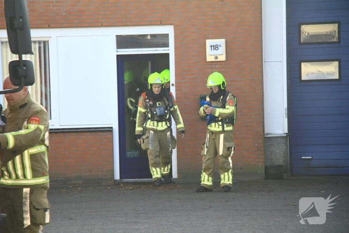 Gaslucht waargenomen in bedrijfshal