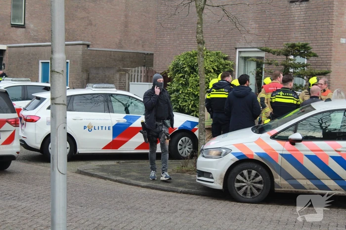 Man met verward gedrag aangehouden in woning