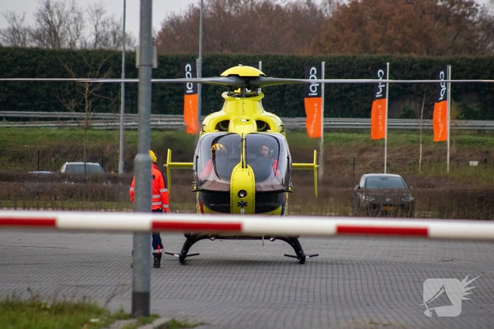 Fietser belandt meters verder na ongeval met vrachtwagen