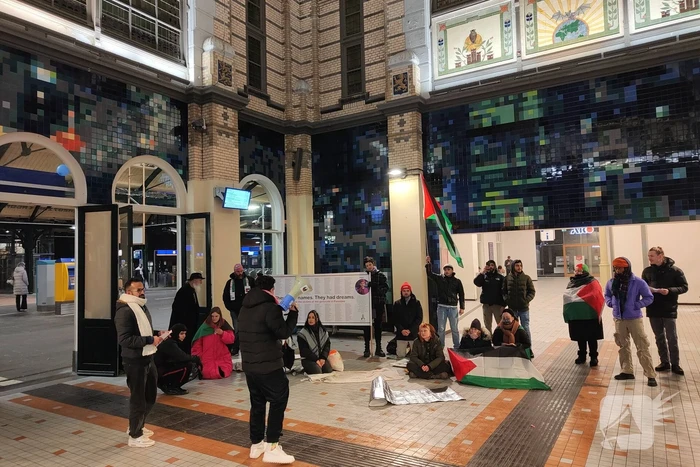 Palestijn verzet in stationshal