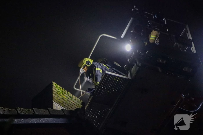 Oplettende buren merken schoorsteenbrand op