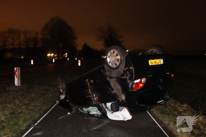 Bestuurder gevlucht na eenzijdig ongeval