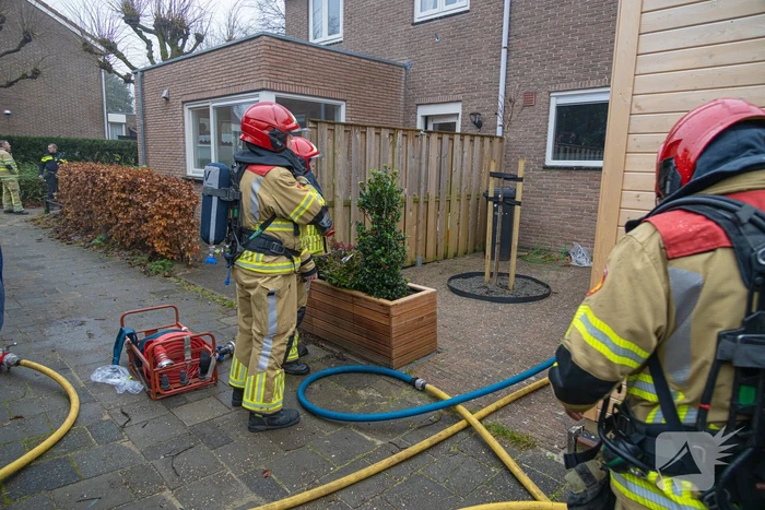 Veel rook bij brand op zolder