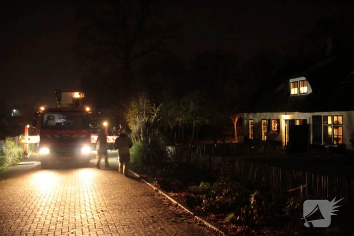 Schoorsteenbrand bij woonboerderij