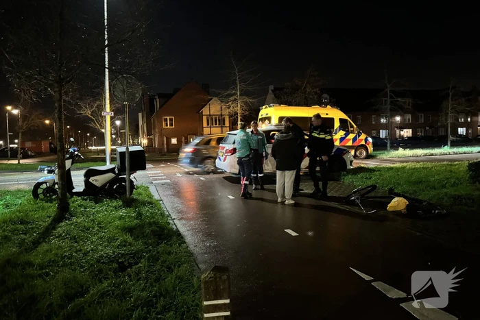 Bezorger en fietser in botsing op fietspad