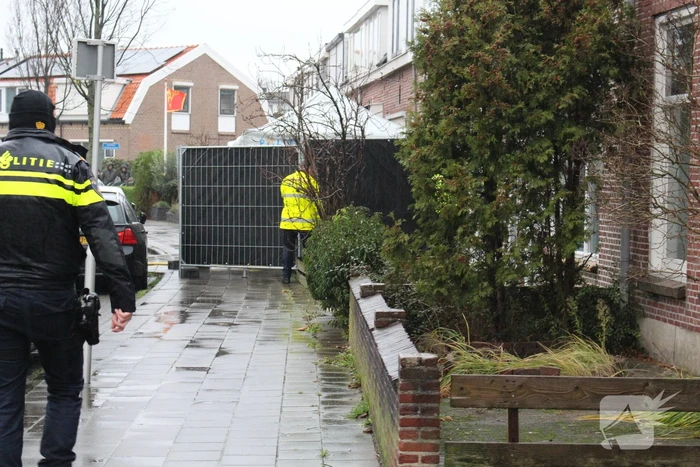 Twee overleden personen aangetroffen in woning