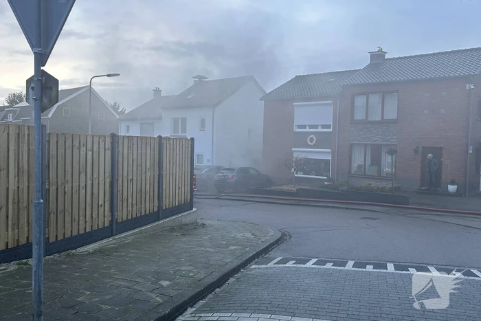 Flinke rookontwikkeling door kelderbrand, twee honden gered