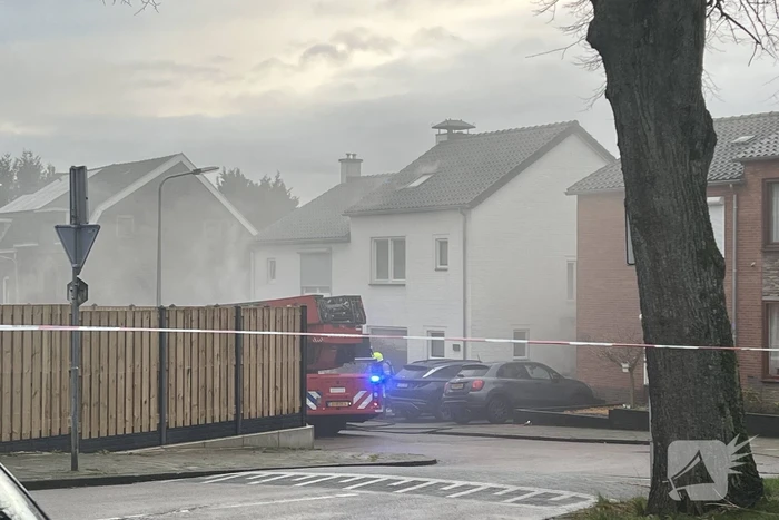 Flinke rookontwikkeling door kelderbrand, twee honden gered