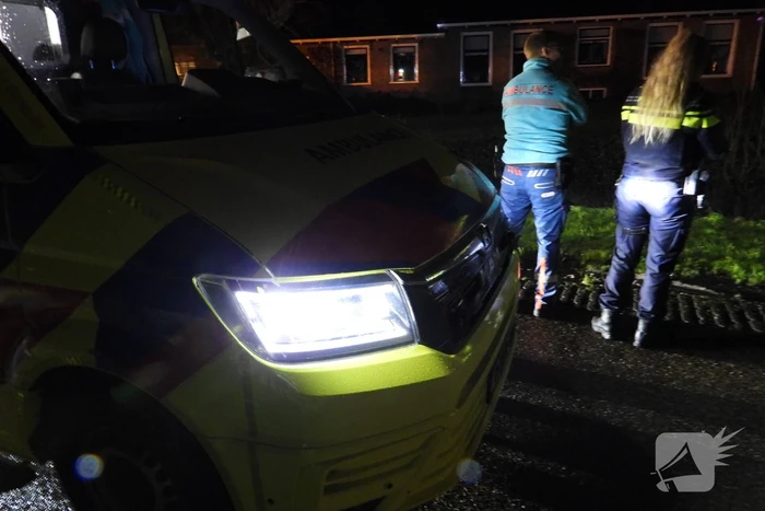 Automobilist belandt op zijn kop in een sloot