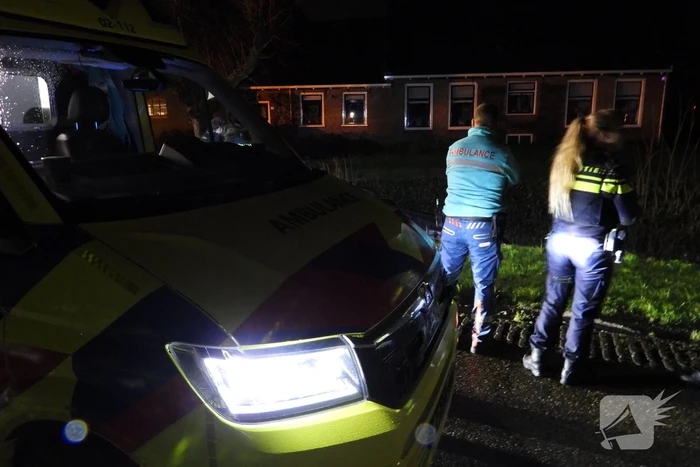 Automobilist belandt op zijn kop in een sloot