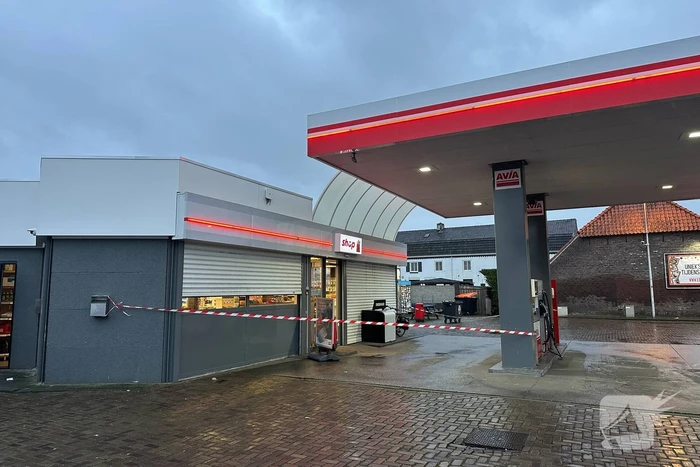 Veel schade bij inbraak in tankstation