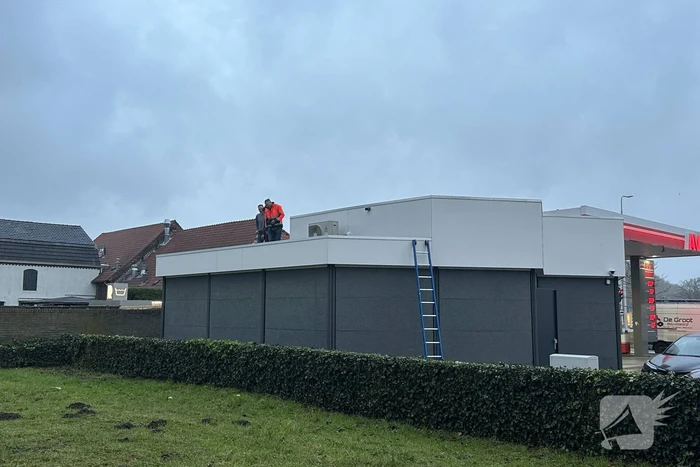Veel schade bij inbraak in tankstation