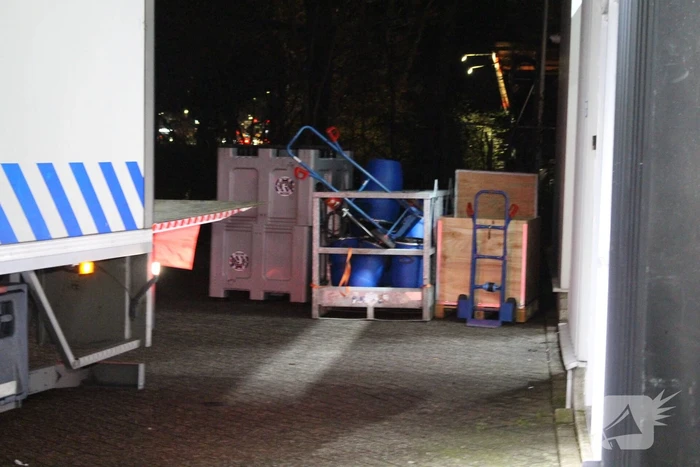 Brandweer verricht metingen in pand