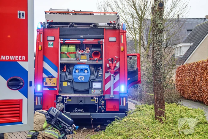 Zolder loopt flinke schade op door brand