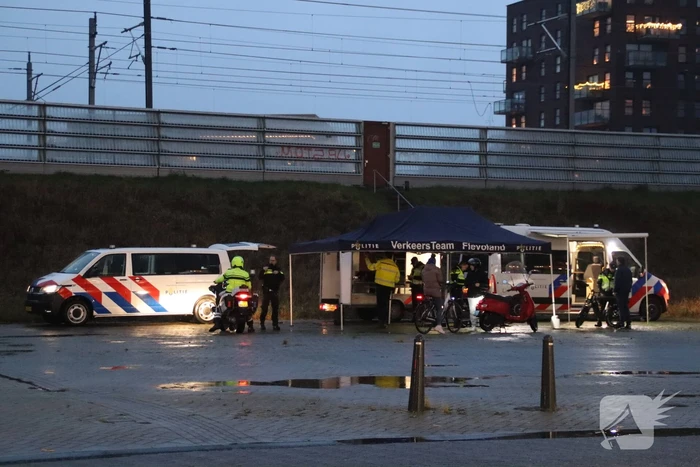 Politie houdt verkeerscontrole