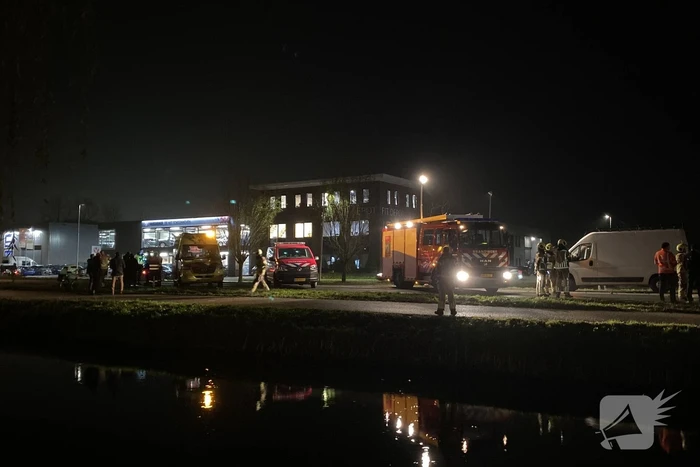 Kop-staartbotsing tussen drie voertuigen