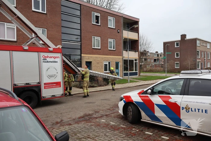 Rook in woning door pannetje op het vuur
