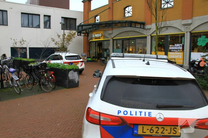 Persoon gewond na val in supermarkt