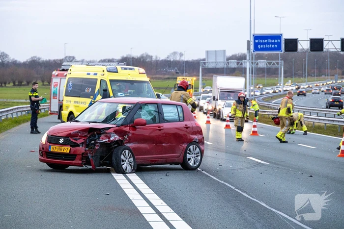 Gewonde bij ongeval tussen bestelbus en auto