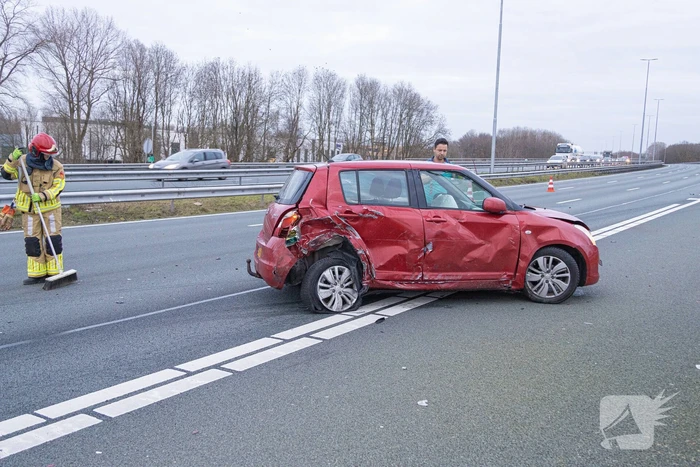 Gewonde bij ongeval tussen bestelbus en auto