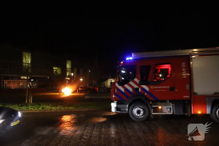 Opnieuw bank in brand