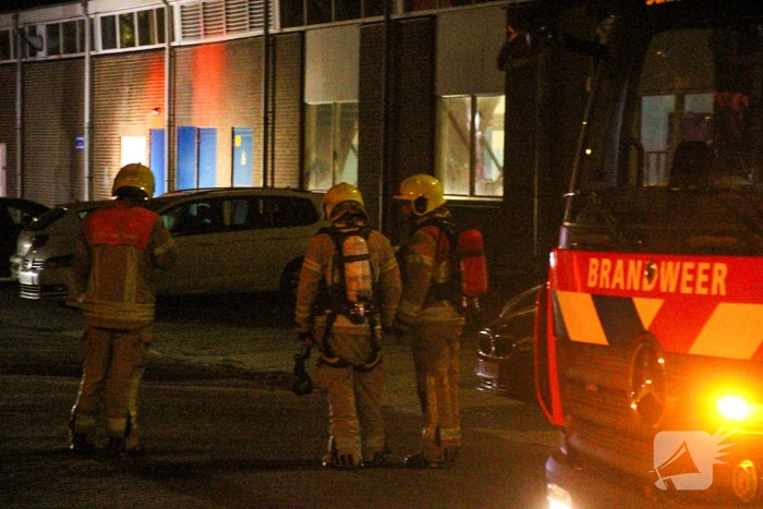 Veel rookontwikkeling bij brand in bedrijfspand