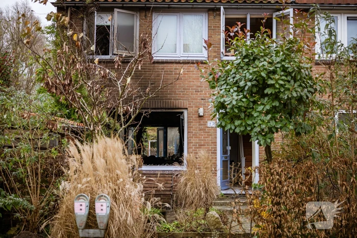 Woning onbewoonbaar door brand