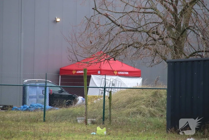 Groot politie onderzoek bij werkadres vermiste man