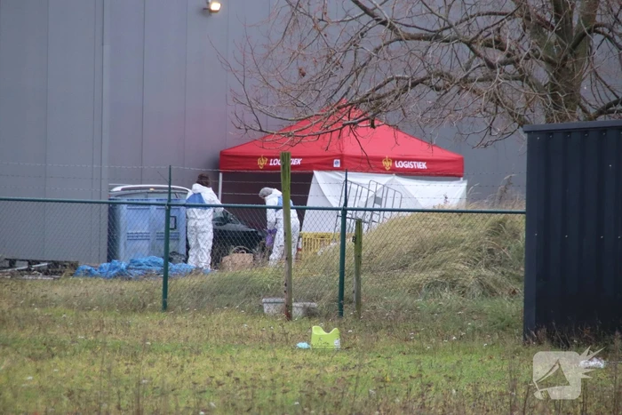 Groot politie onderzoek bij werkadres vermiste man
