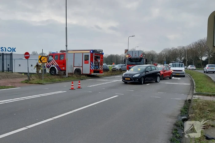 Voertuig te water veel hulpdiensten ingezet