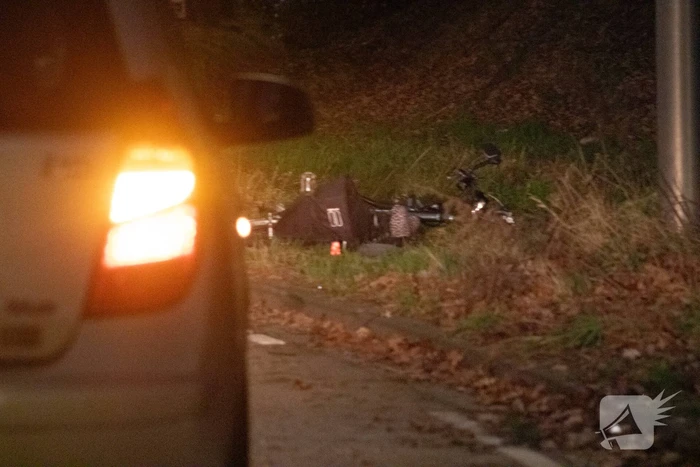 Fietser overleden bij botsing met personenauto