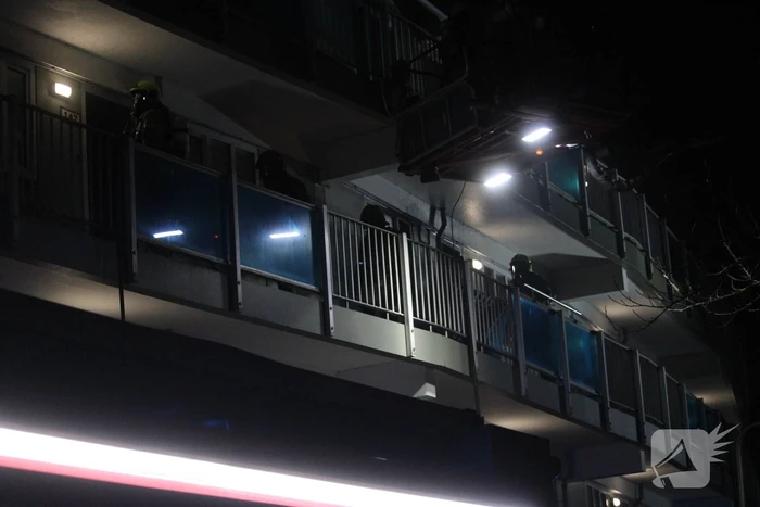 Grote brand op balkon van appartement