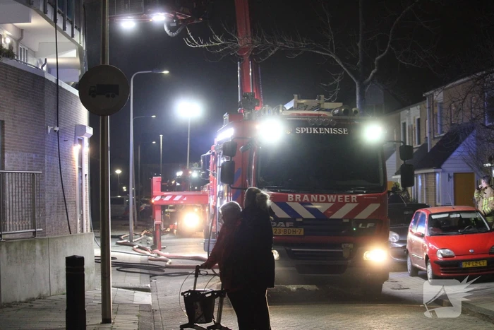 Grote brand op balkon van appartement