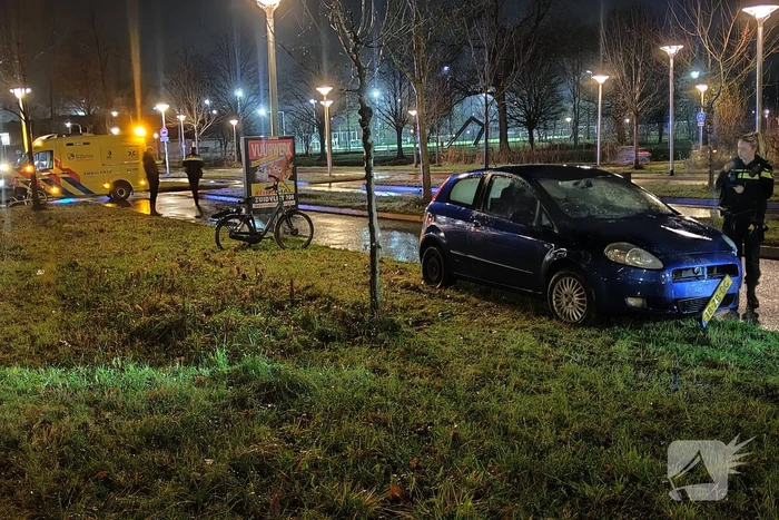 Fietser geschept door automobilist bij oversteken