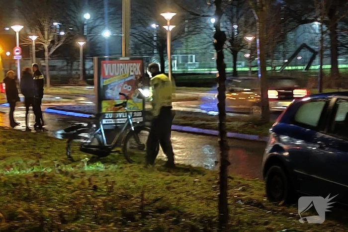 Fietser geschept door automobilist bij oversteken