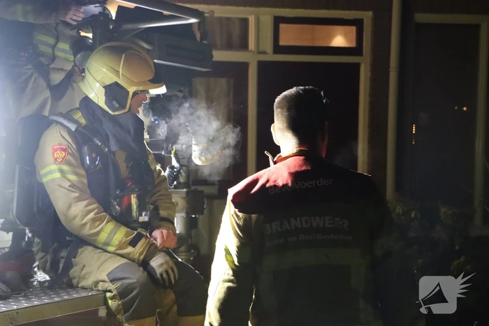Brandweer dooft schoorsteenbrand