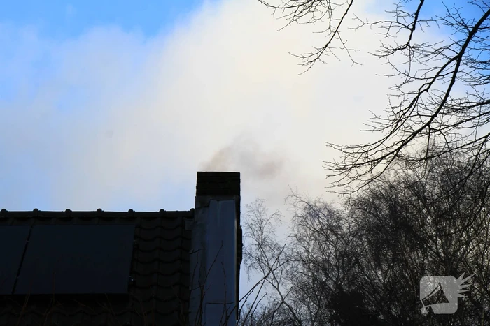 Brandweer heeft schoorsteenbrand snel onder controle