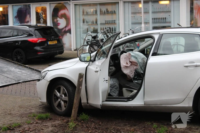 Gewonde en schade bij aanrijding