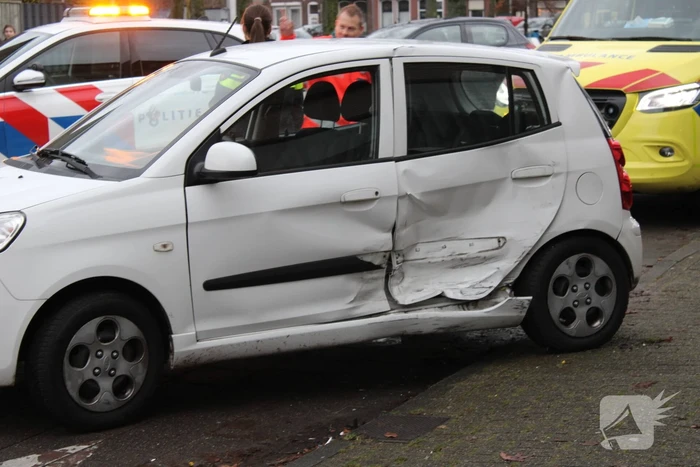Gewonde en schade bij aanrijding