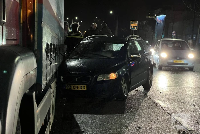 Bestuurder veroorzaakt ongeval en rijdt door