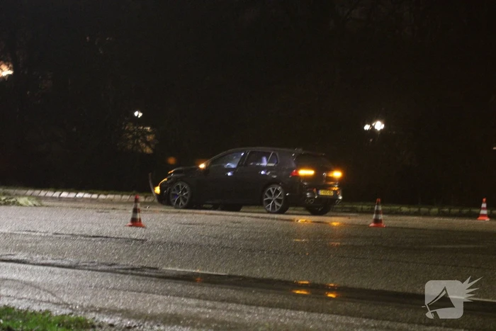 Automobilist en bestuurder van bestelbus in botsing