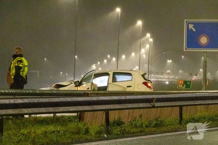Flinke schade bij botsing op snelweg